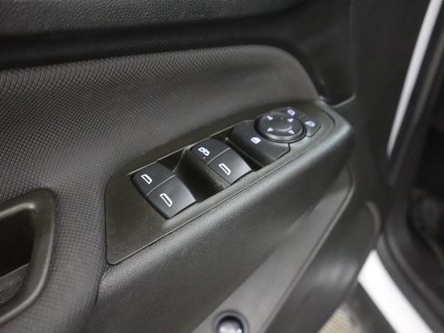 Used 2023 Chevrolet Equinox RS w/ LPO, Floor Liner Package image 37