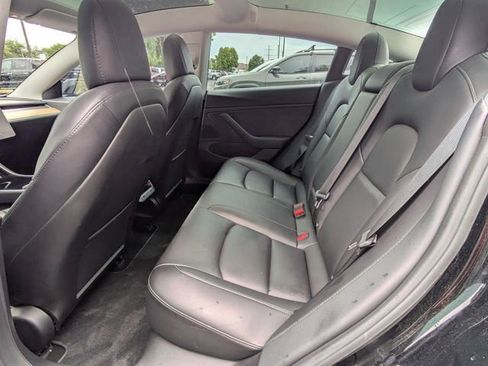 Used 2018 Tesla Model 3 Mid Range RWD image 15