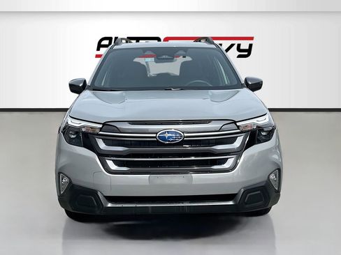 Used 2025 Subaru Forester Premium w/ Convenience Package #1 AWD/4WD image 2