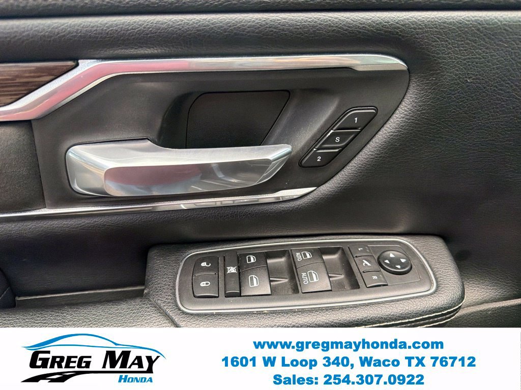 Used 2020 RAM 1500 Laramie RWD image 11