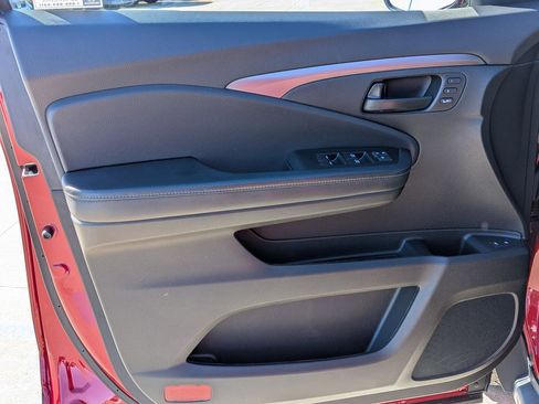 Certified 2023 Honda Passport EX-L image 13