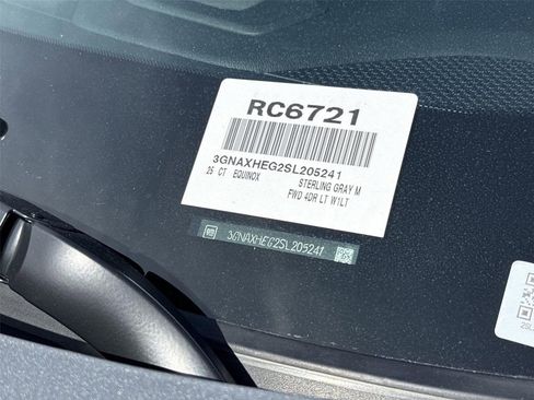 Used 2025 Chevrolet Equinox LT FWD image 31