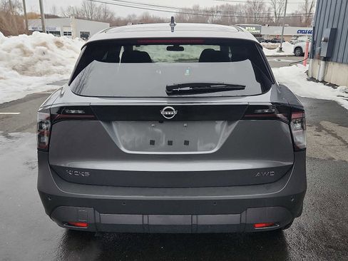 Certified 2025 Nissan Kicks SV w/ Illumination Package image 5