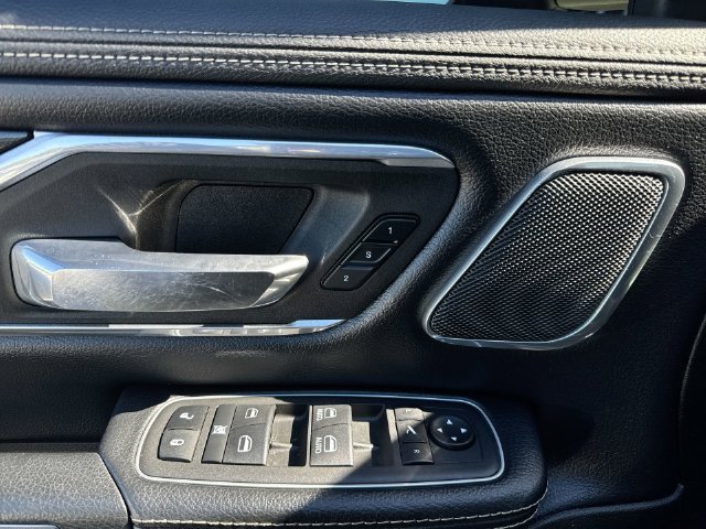Used 2022 RAM 1500 Laramie AWD/4WD image 23