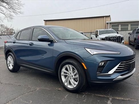 New 2026 Buick Envista Preferred image 2