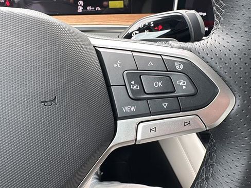 New 2026 Volkswagen Tiguan SEL R-Line AWD/4WD image 19
