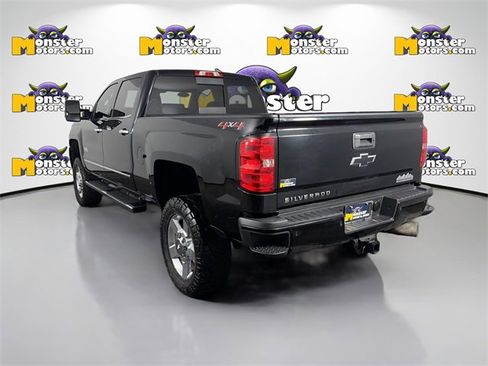 Used 2019 Chevrolet Silverado 2500 High Country image 7