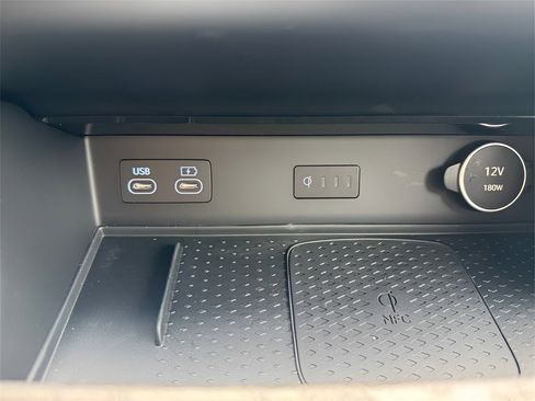 New 2025 Genesis GV80 2.5T Prestige image 31