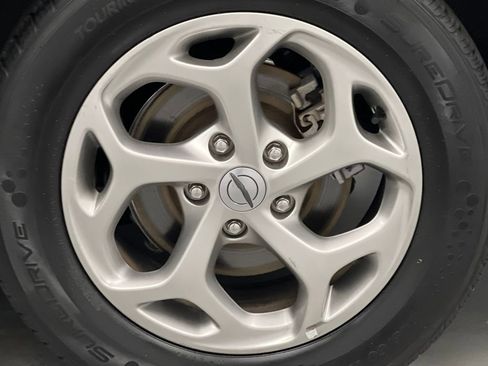 Used 2024 Chrysler Pacifica Limited FWD image 80