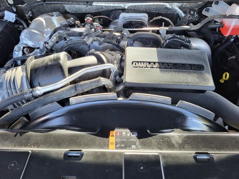 Used 2025 Chevrolet Silverado 2500 ZR2 w/ Technology Package AWD/4WD image 31