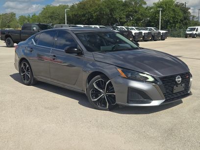 Used 2023 Nissan Altima 2.5 SR w/ SR Premium Package