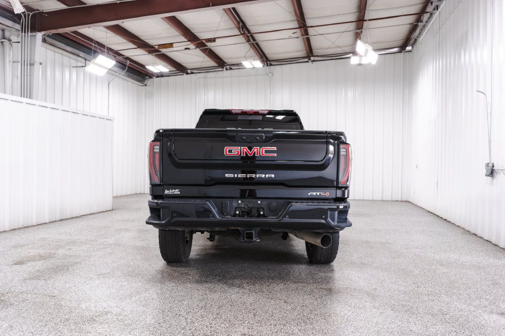 Used 2025 GMC Sierra 2500 AT4 w/ AT4 Premium Plus Package AWD/4WD image 5