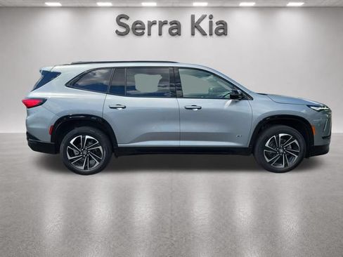 Used 2025 Buick Enclave Sport Touring FWD image 6
