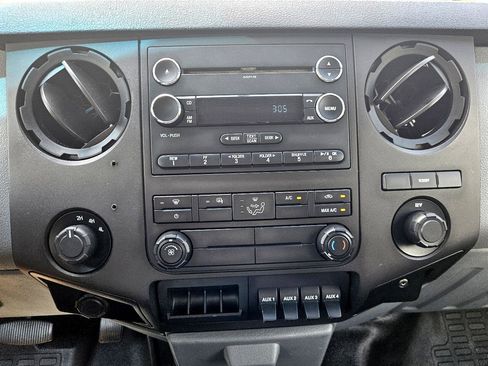 Used 2015 Ford F350 XL w/ Power Equipment Group image 37