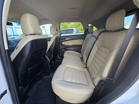Used 2020 Ford Edge SEL AWD/4WD image 17