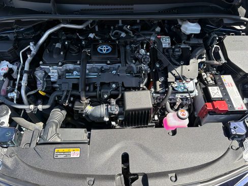 Used 2024 Toyota Corolla XLE FWD image 32
