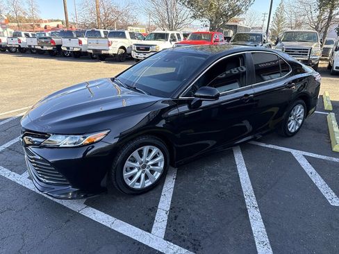 Used 2020 Toyota Camry LE w/ Carpet Mat Package image 2