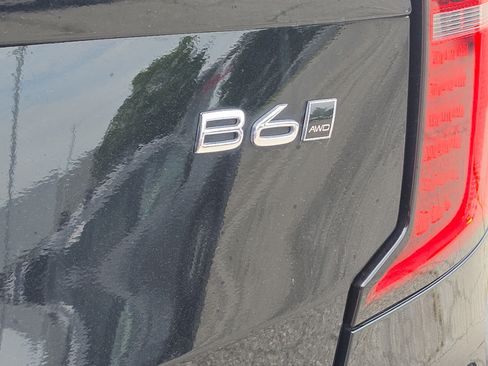 Used 2025 Volvo XC90 B6 Plus AWD/4WD image 24