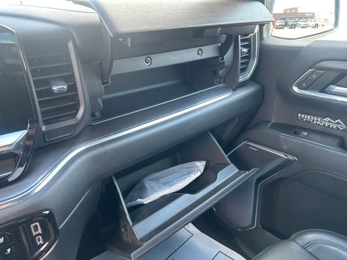 Used 2023 Chevrolet Silverado 1500 High Country w/ Technology Package AWD/4WD image 26