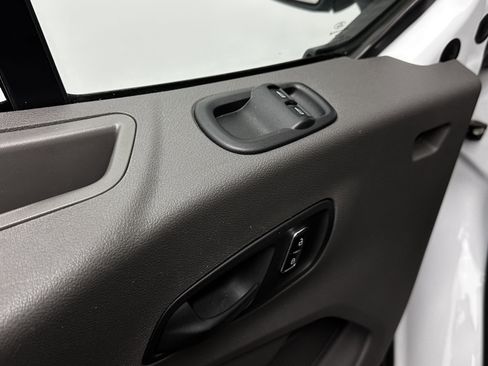 Used 2023 Ford Transit 350 XLT image 12