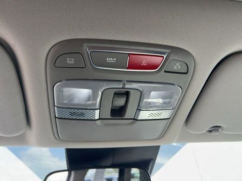 Certified 2025 Kia Telluride S image 29