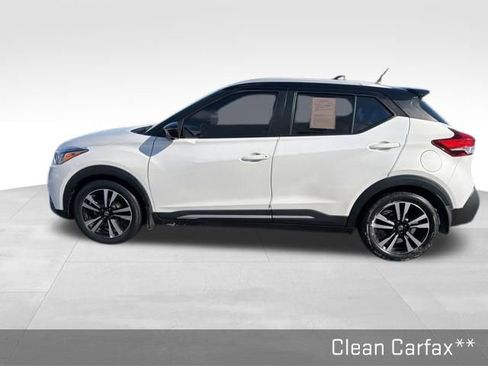 Used 2019 Nissan Kicks SR w/ SR Premium Package image 10