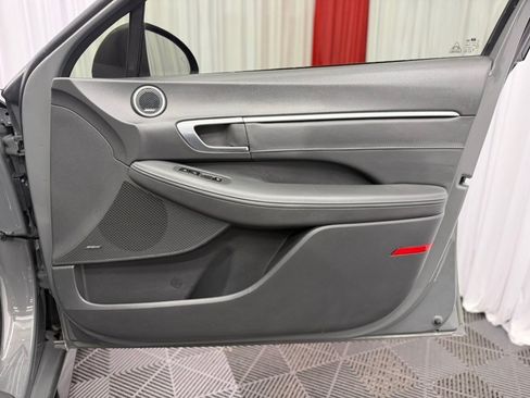 Used 2021 Hyundai Sonata Limited FWD image 18