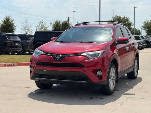 Used 2017 Toyota RAV4 Limited AWD/4WD image 3