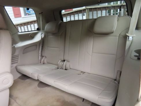 Used 2015 GMC Yukon Denali w/ Premium Package AWD/4WD image 18