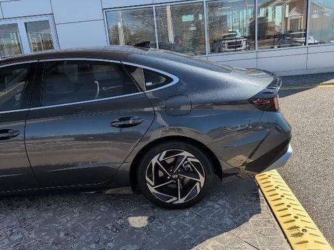 Used 2024 Hyundai Sonata SEL w/ Convenience Package image 10