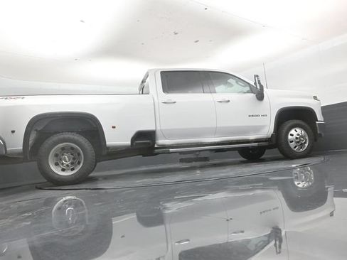 Used 2025 Chevrolet Silverado 3500 LTZ w/ LTZ Plus Package AWD/4WD image 40