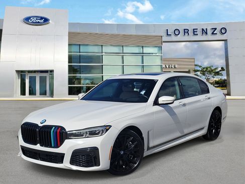 Used 2021 BMW 750i xDrive w/ Luxury Rear Seating Package AWD/4WD image 1