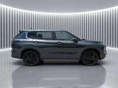 New 2026 Mitsubishi Outlander LE FWD image 3