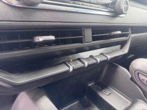 Used 2023 Chevrolet Colorado W/T image 18