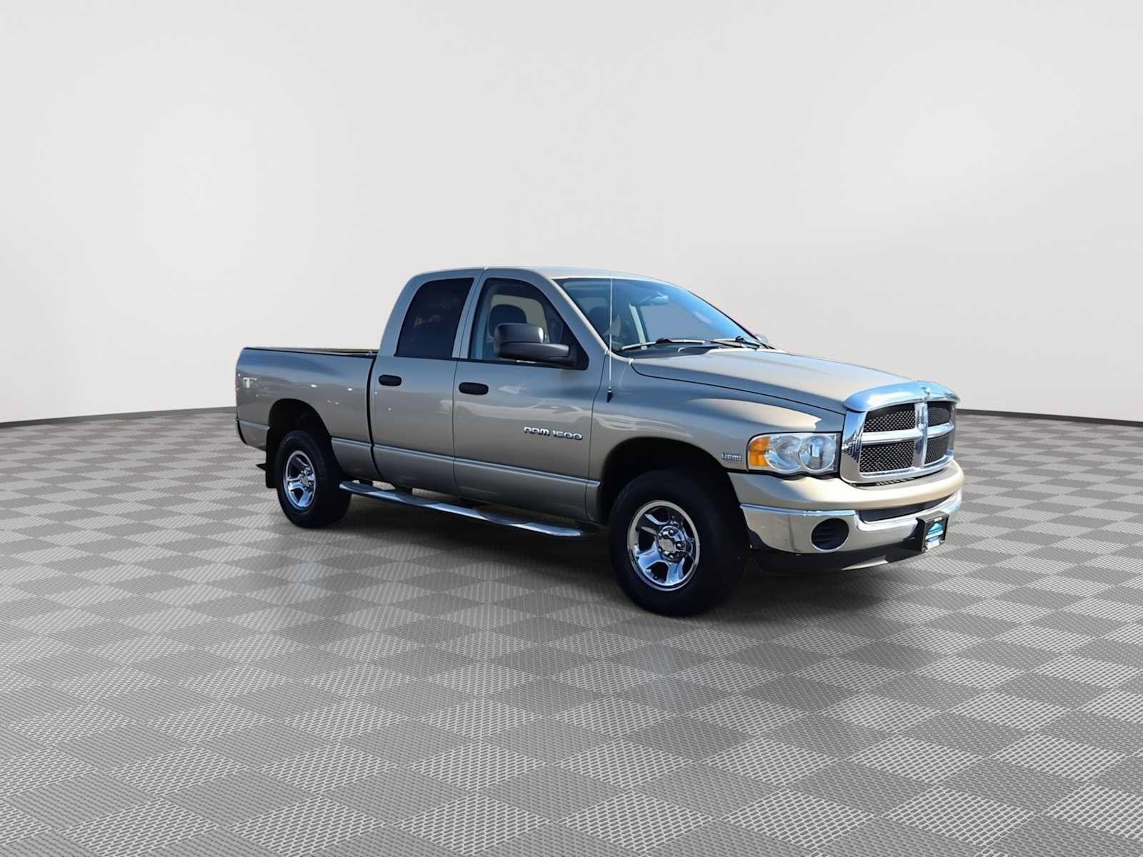 Used 2004 Dodge Ram 1500 Truck SLT AWD/4WD image 2