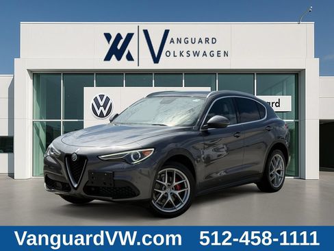 Used 2018 Alfa Romeo Stelvio Ti AWD/4WD image 1