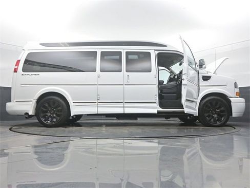 Used 2022 GMC Savana 2500 Explorer Conversion Van image 35