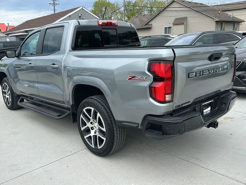 Used 2024 Chevrolet Colorado Z71 w/ Z71 Convenience Package 2 AWD/4WD image 7