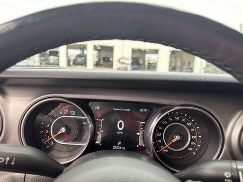 Used 2023 Jeep Gladiator Sport AWD/4WD image 22