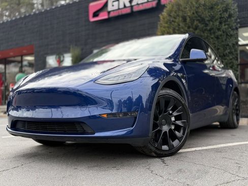 Used 2020 Tesla Model Y Long Range image 2