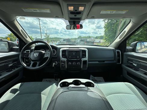 Used 2017 RAM 1500 Classic SLT AWD/4WD image 14