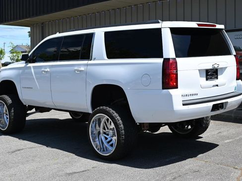 Used 2019 Chevrolet Suburban LT AWD/4WD image 2