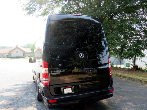 Used 2014 Mercedes-Benz Sprinter 3500 image 5
