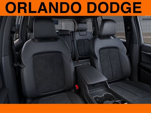 New 2026 Jeep Grand Cherokee Altitude RWD image 16