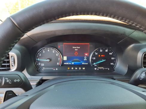 Used 2020 Ford Explorer Limited RWD image 8