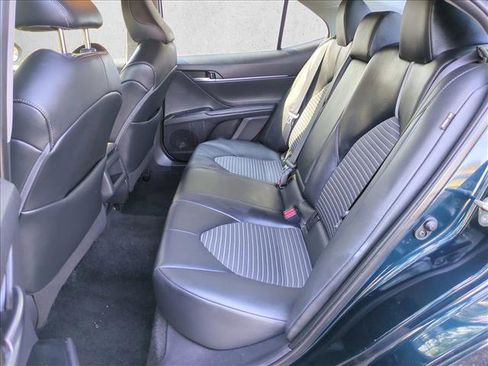 Used 2020 Toyota Camry SE image 20