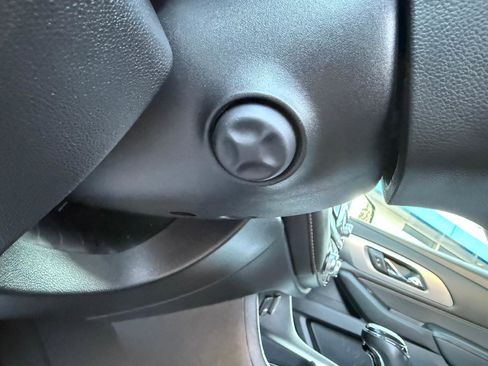 Used 2019 Chevrolet Traverse Premier image 19