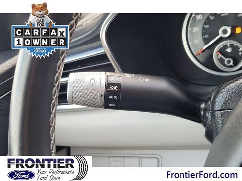 Used 2024 Genesis G70 2.5T image 21