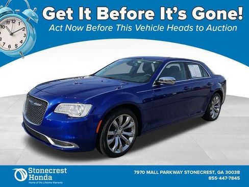 Used 2019 Chrysler 300 Touring w/ Chrome Appearance Package image 1