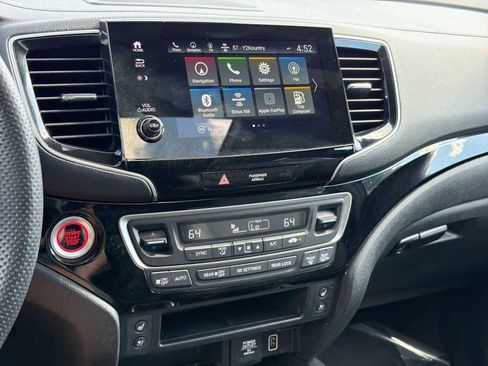 Used 2023 Honda Passport Elite image 16